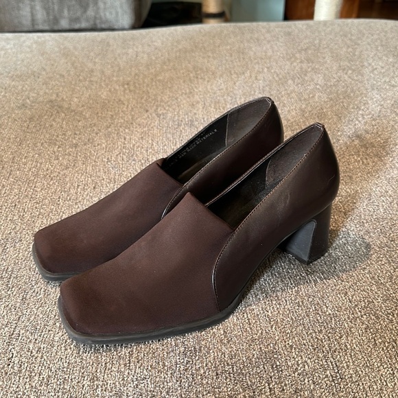 Bass Shoes - Bass womens heels; size 8 medium